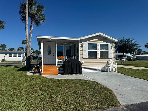 2nd image of 6529 Sparrowood Ln #422