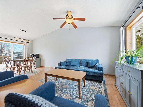 3rd image of 300 13th Ave NE