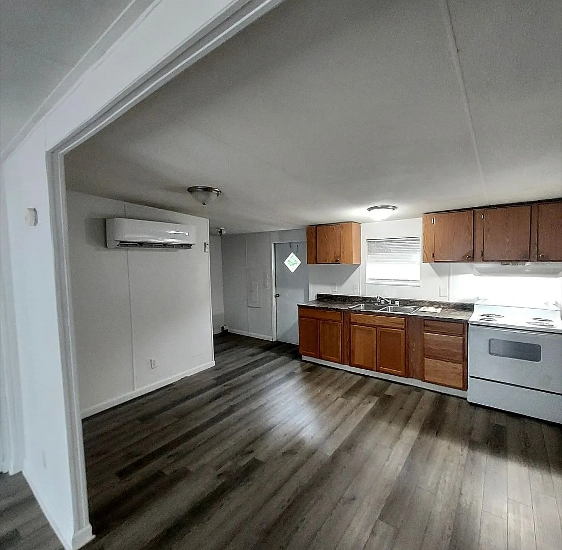 14 Live Oak Ln — Photo 1
