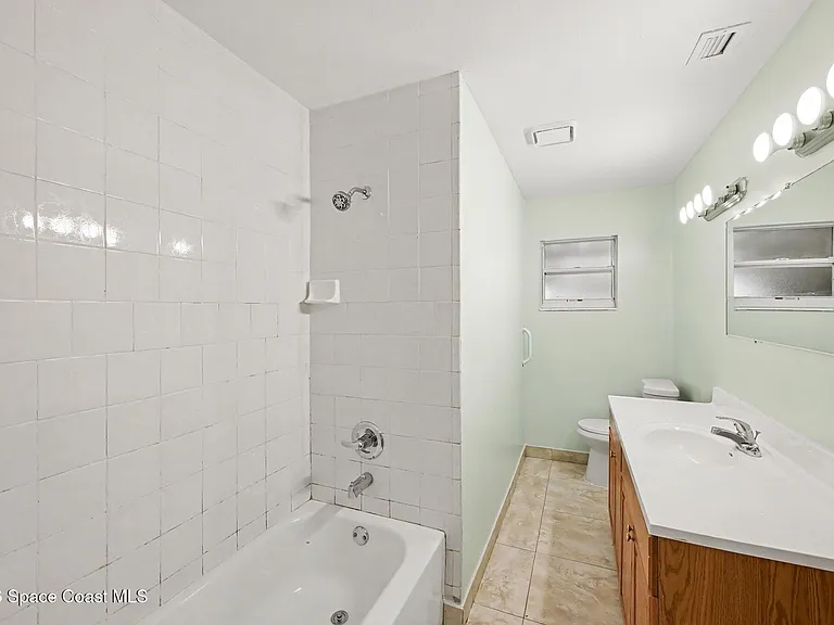 2292 Lakeview Dr — Photo 13