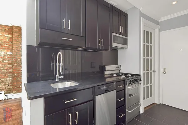 Rented by Centennial Properties NY | media 8