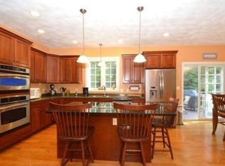 1174 Turnpike St, North Andover, MA 01845