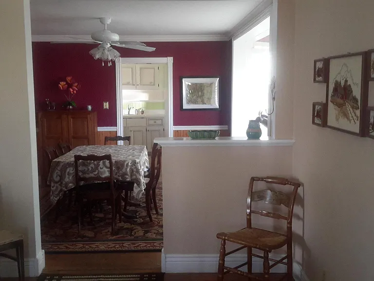 215 W Carr Ave — Photo 13