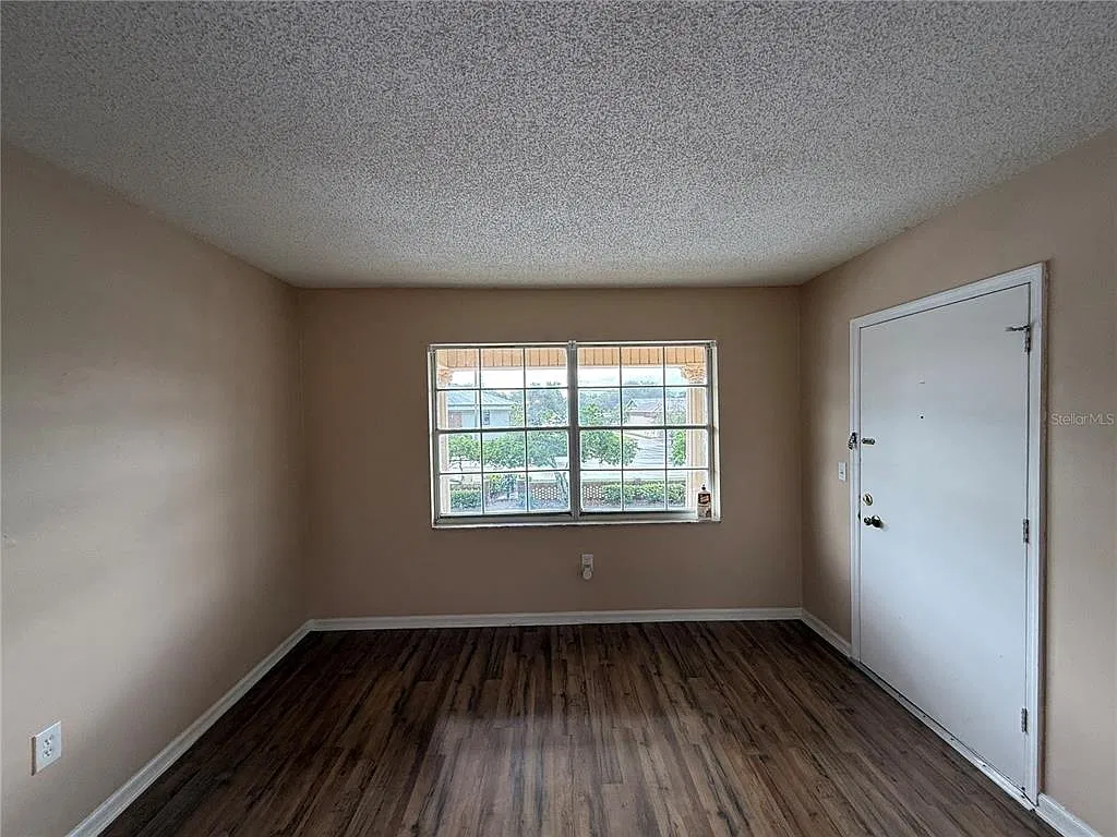 2 bed, 2.0 bath, 831 sqft, $1,500 — Photo 4