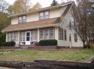 592 Sherman St, Akron, OH 44311