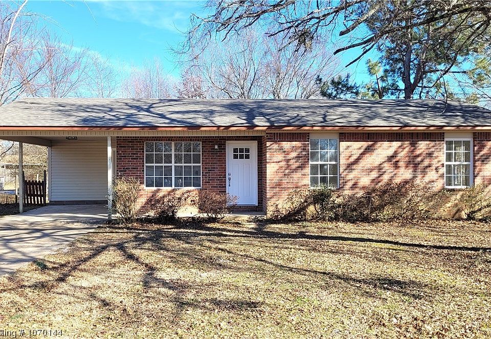 1st image of 793 Jenny Ln