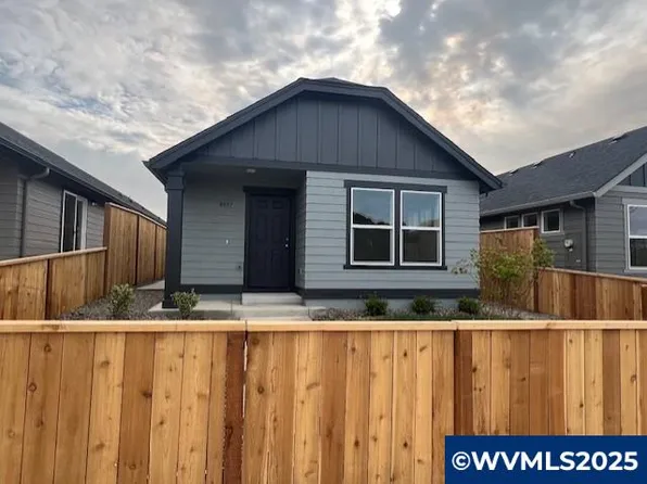 4697 Finch St, Albany, OR 97322