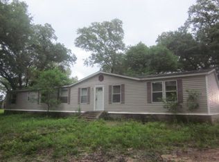 88 Old Creek Rd, Picayune, MS 39466