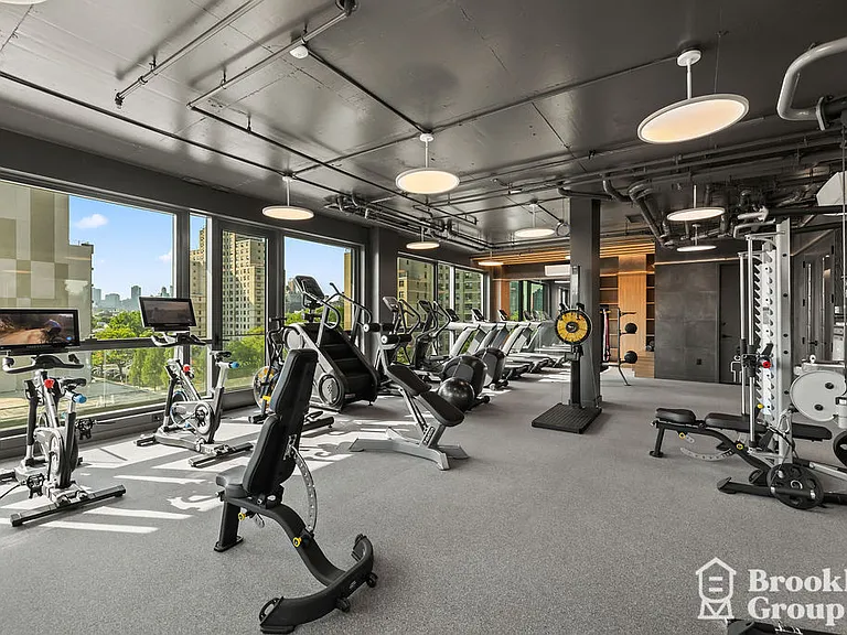 556 Baltic St #310 — Photo 33