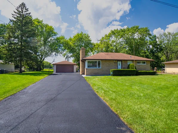 38402 N Russell Ave, Beach Park, IL 60087