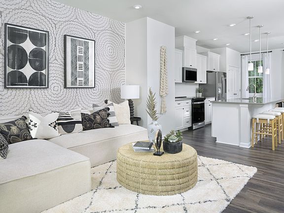 Photo representation of the Harmony End Model. Colors, finishes and options will vary.