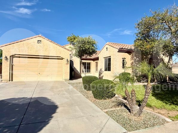 3146 E Coconino Dr