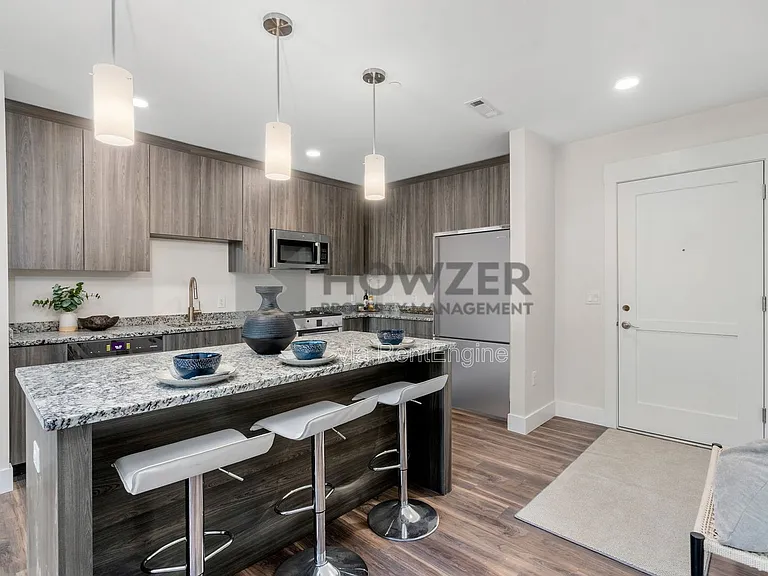 850 Falmouth Rd — Photo 16