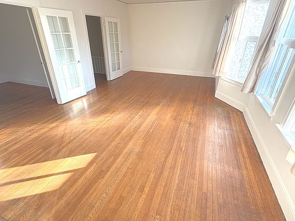 5th image of 1202 23rd Ave