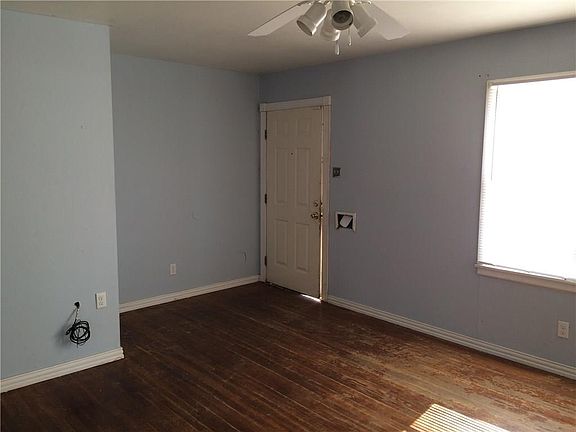 2nd image of 2900 N Alleghaney Ave