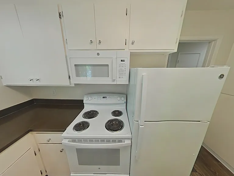 786 Reseda Dr #14 — Photo 6