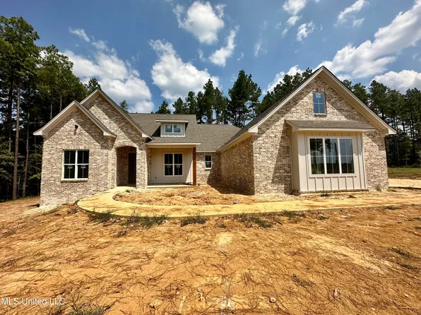 215 Lost Oak Ln, Brandon, MS 39047