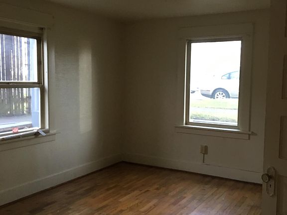 2nd image of 1301 6th Ave