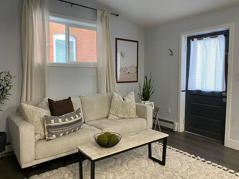 1421 Washington Ave #E — Photo 11