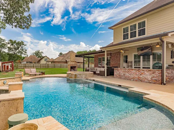 15233 Summer Park Ln, Baton Rouge, LA 70817