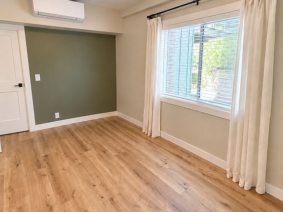 5th image of 180 Grass Valley Rd