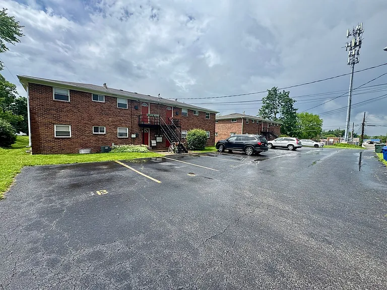 4944-4958 Arbor Village Drive — Photo 31