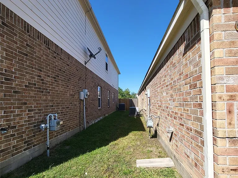 14802 Fir Knoll Way — Photo 28