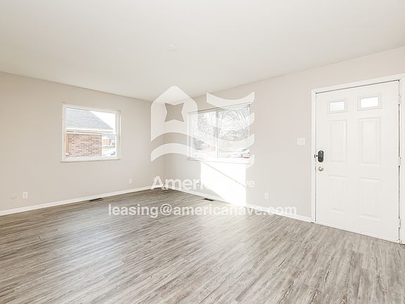 5-Living Room