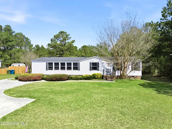 275 Folkstone Road, Holly Ridge, NC 28445