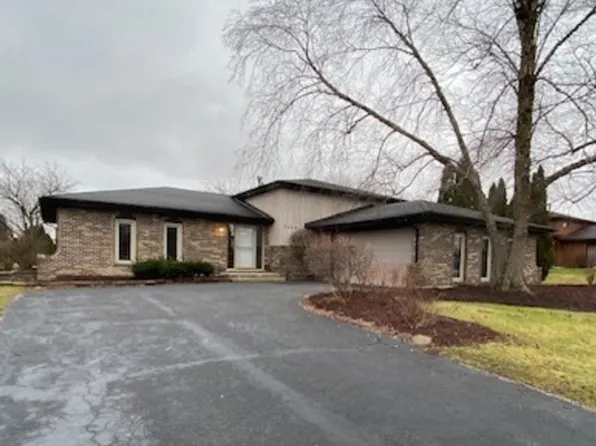 3529 Jacqueline Dr, Crete, IL 60417
