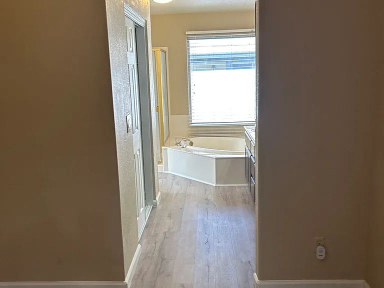 15822 N 5th Ave — Photo 29