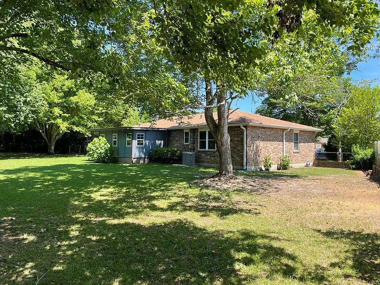 118 Hollingsworth Dr — Photo 21