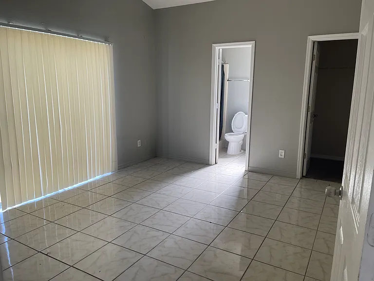 3402 Palmer Dr — Photo 7