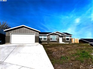3121 SW River View Dr, Pendleton, OR 97801
