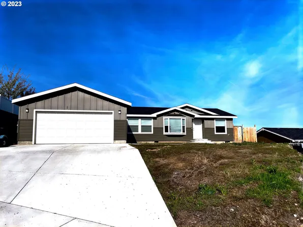 3121 SW River View Dr, Pendleton, OR 97801
