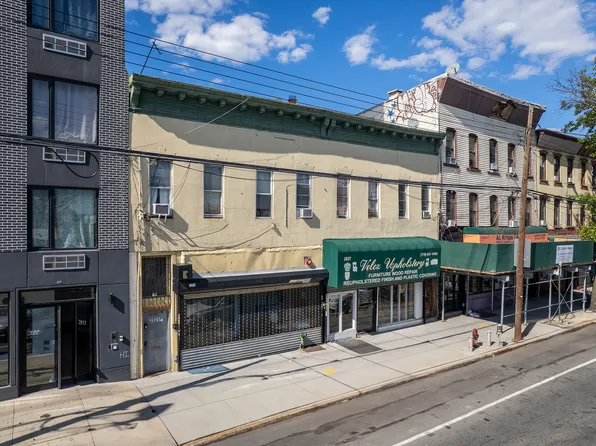 2827 Atlantic Avenue image 2 of 5