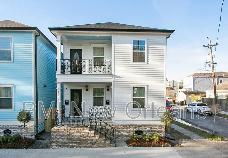 2232 Bienville St — Photo 1