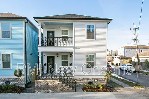 2232 Bienville St Photo 1