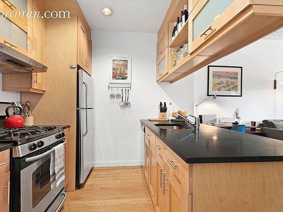 3rd image of 529 Court St APT 303