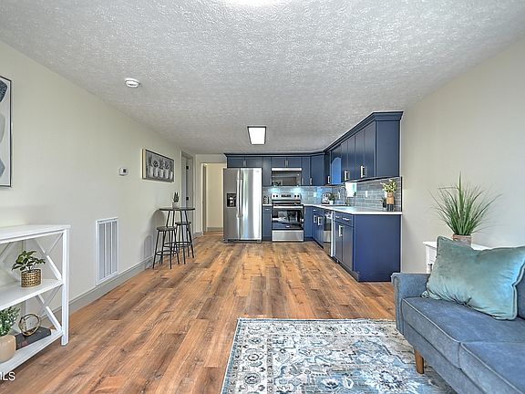 5th image of 276 Dairy Cir