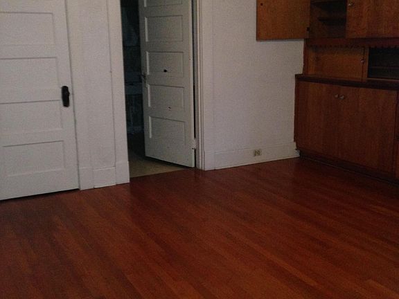 5th image of 606 Oliver Ave #B