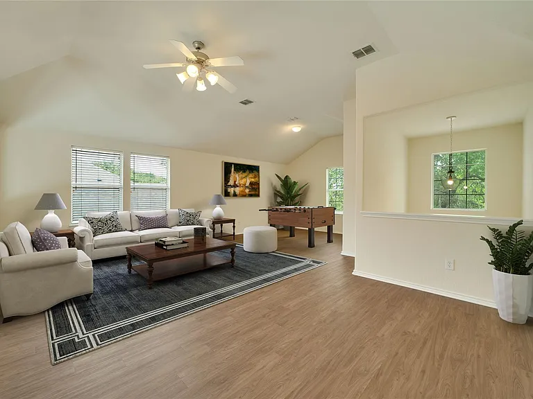121 Park Ln — Photo 23