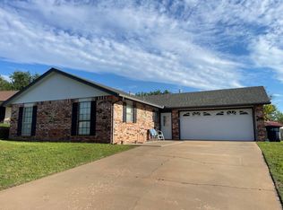 3107 Lookout Dr, Enid, OK 73701