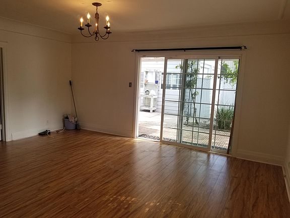 2nd image of 5145 Rosewood Ave