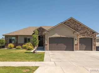 1200 N Robins Ave, Idaho Falls, ID 83401