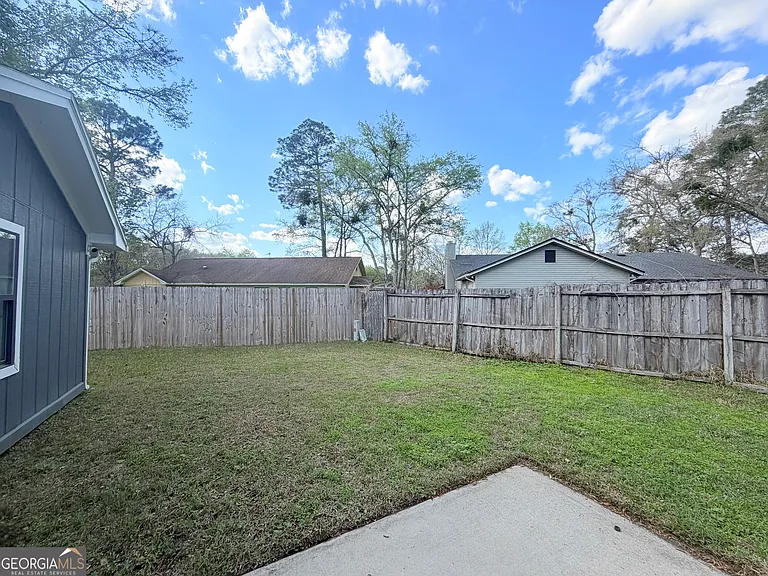 130 Woodvalley Dr — Photo 24
