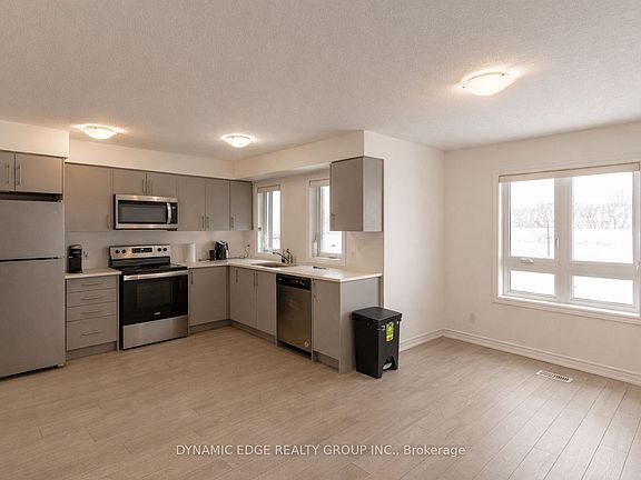 4th image of 235 Chapel Hill Dr #25
