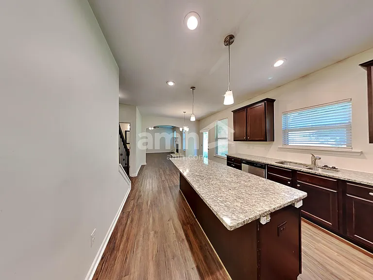 138 Ellen Glen Way — Photo 4