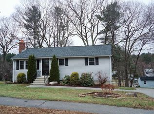119 Fort Meadow Dr, Hudson, MA 01749