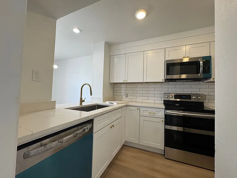 5510 Boca Raton Blvd #431 — Photo 9